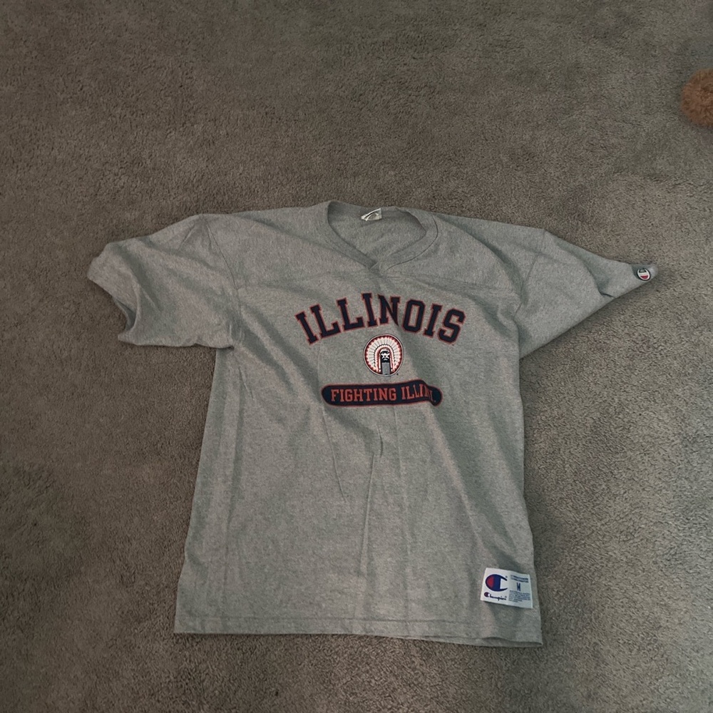 University of Illinois tshirt